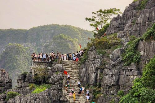 Ninh Binh Hiking Tours
