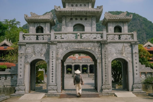 Ninh Binh Historical tours