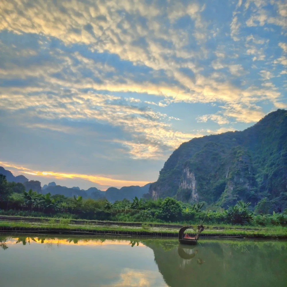Sunset in Thai Vi Temple, Ninh Binh