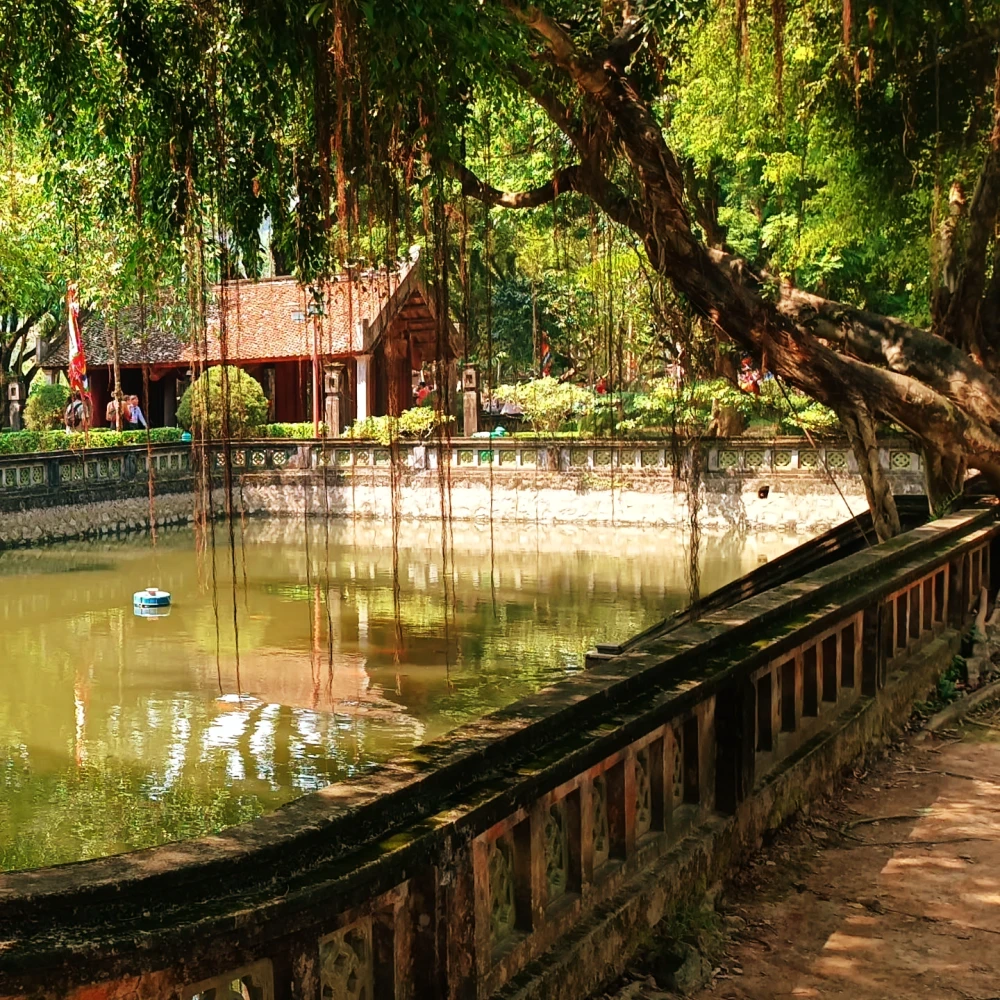 a mini lake inside Hoa Lu Ancient Capital