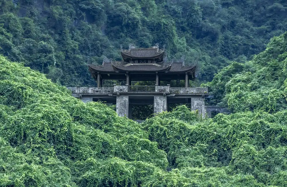 Trang An's temple in the mountain